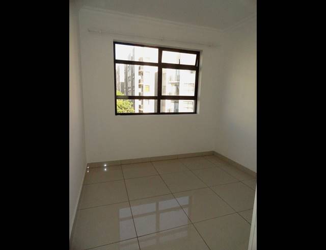 2 BEDROOM APARTMENT RENTED IN UMHLANGA RIDGE